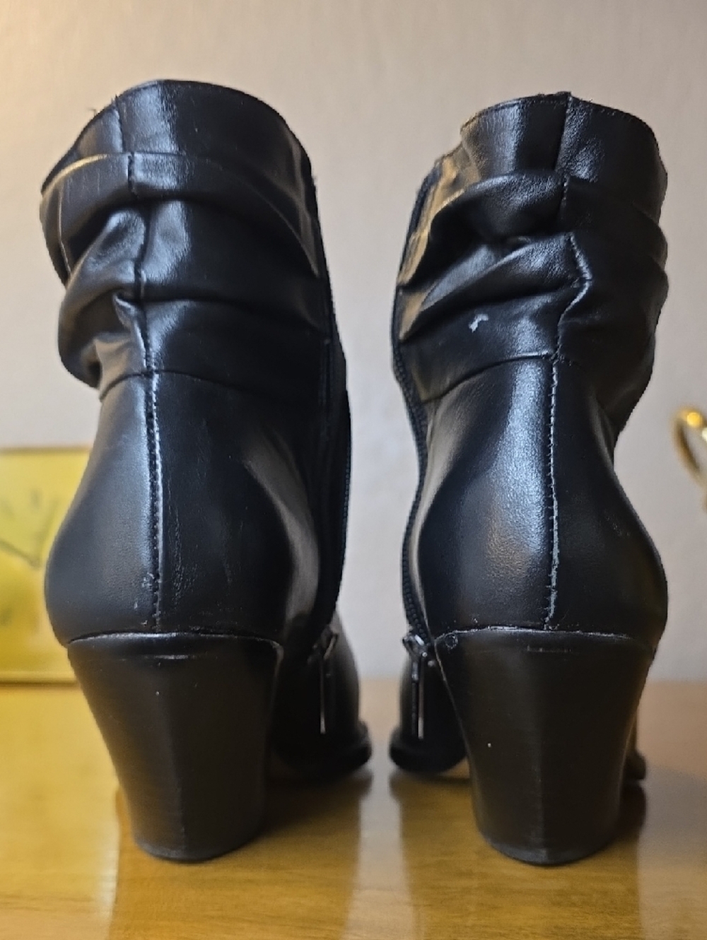 Vince Camuto Black Leather Pointed Ankle Booties 6.5 - Picture 9 of 9